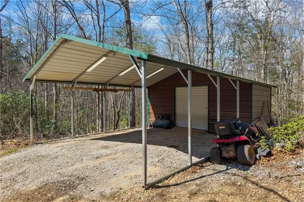 $325,000 | 300 Small Pond Drive, Cleveland, GA 30528