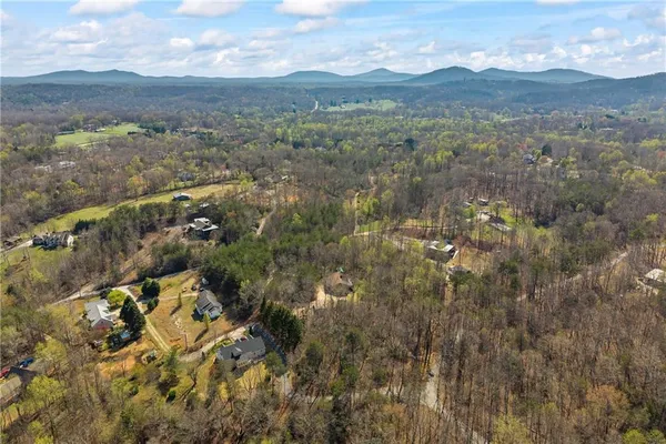 $325,000 | 300 Small Pond Drive, Cleveland, GA 30528