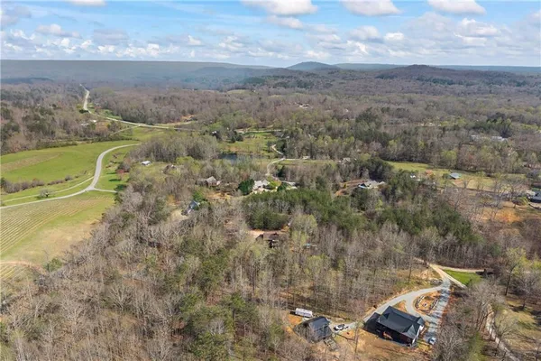 $325,000 | 300 Small Pond Drive, Cleveland, GA 30528