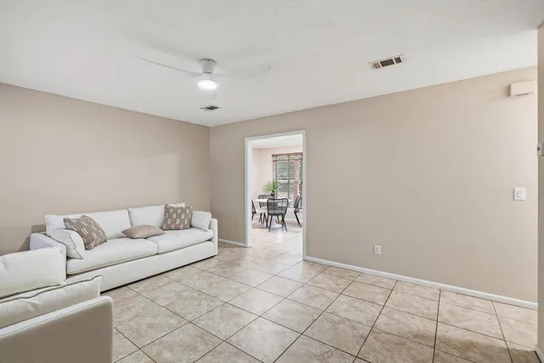 $325,000 | 1934 Co Highway 3280, Freeport, FL 32439