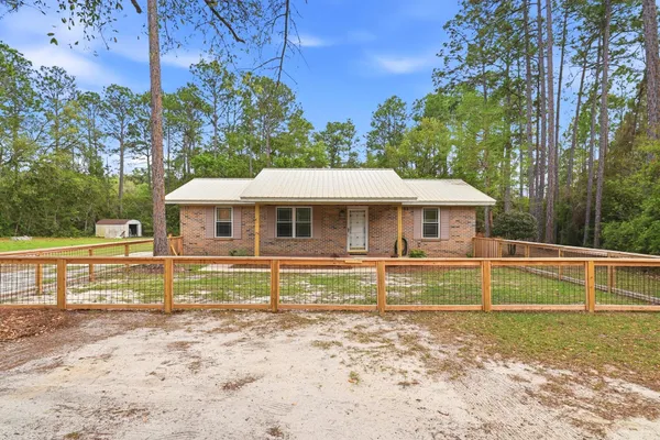 $325,000 | 1934 Co Highway 3280, Freeport, FL 32439