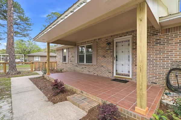 $325,000 | 1934 Co Highway 3280, Freeport, FL 32439