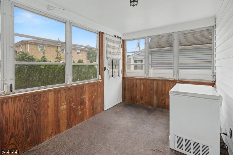 392 Ingall Street Union, NJ 07083 - Photo 31 of 48