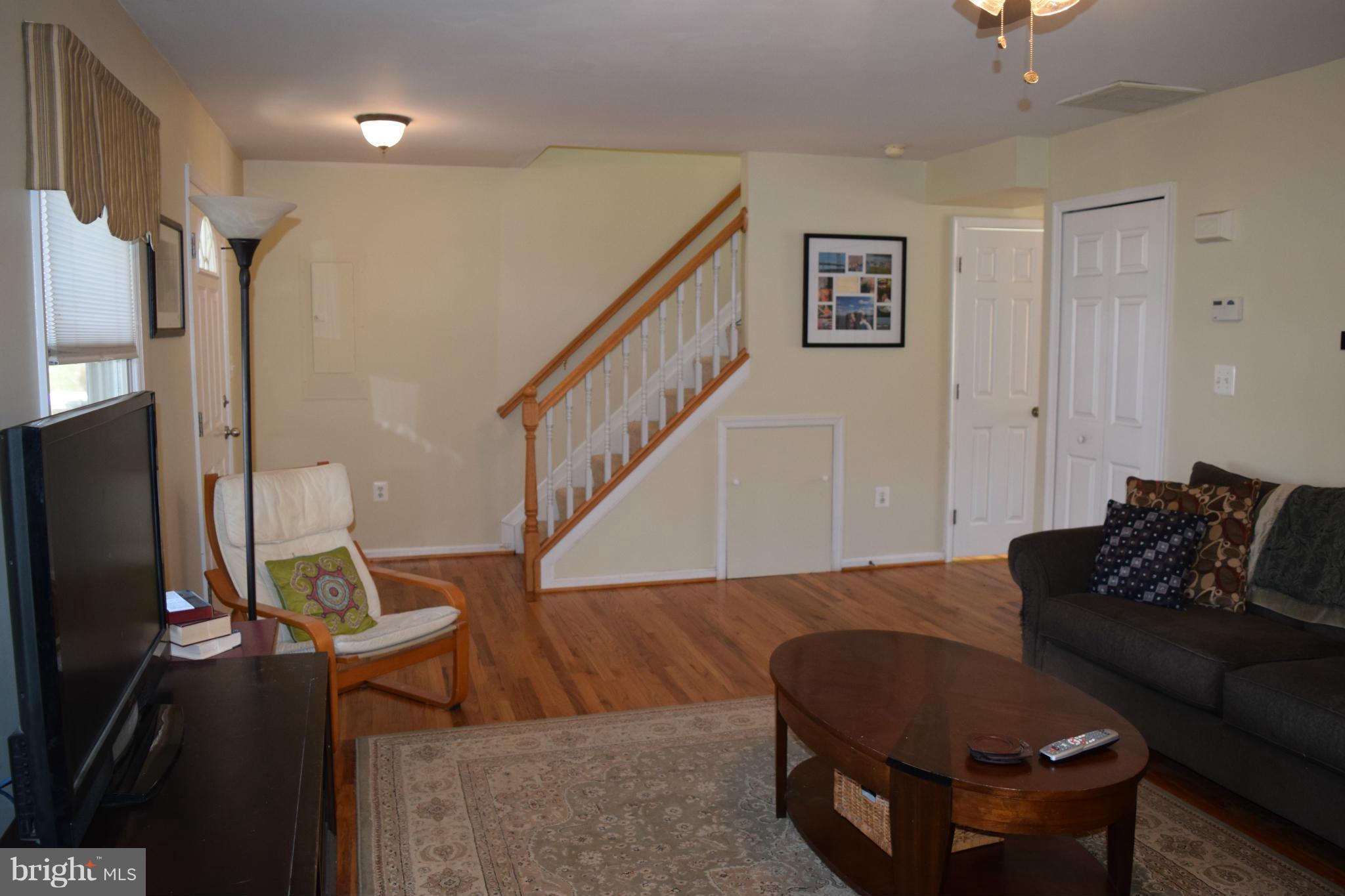 920 Williams Cove Edgewater, MD 21037 - Photo 6 of 30 Living Room