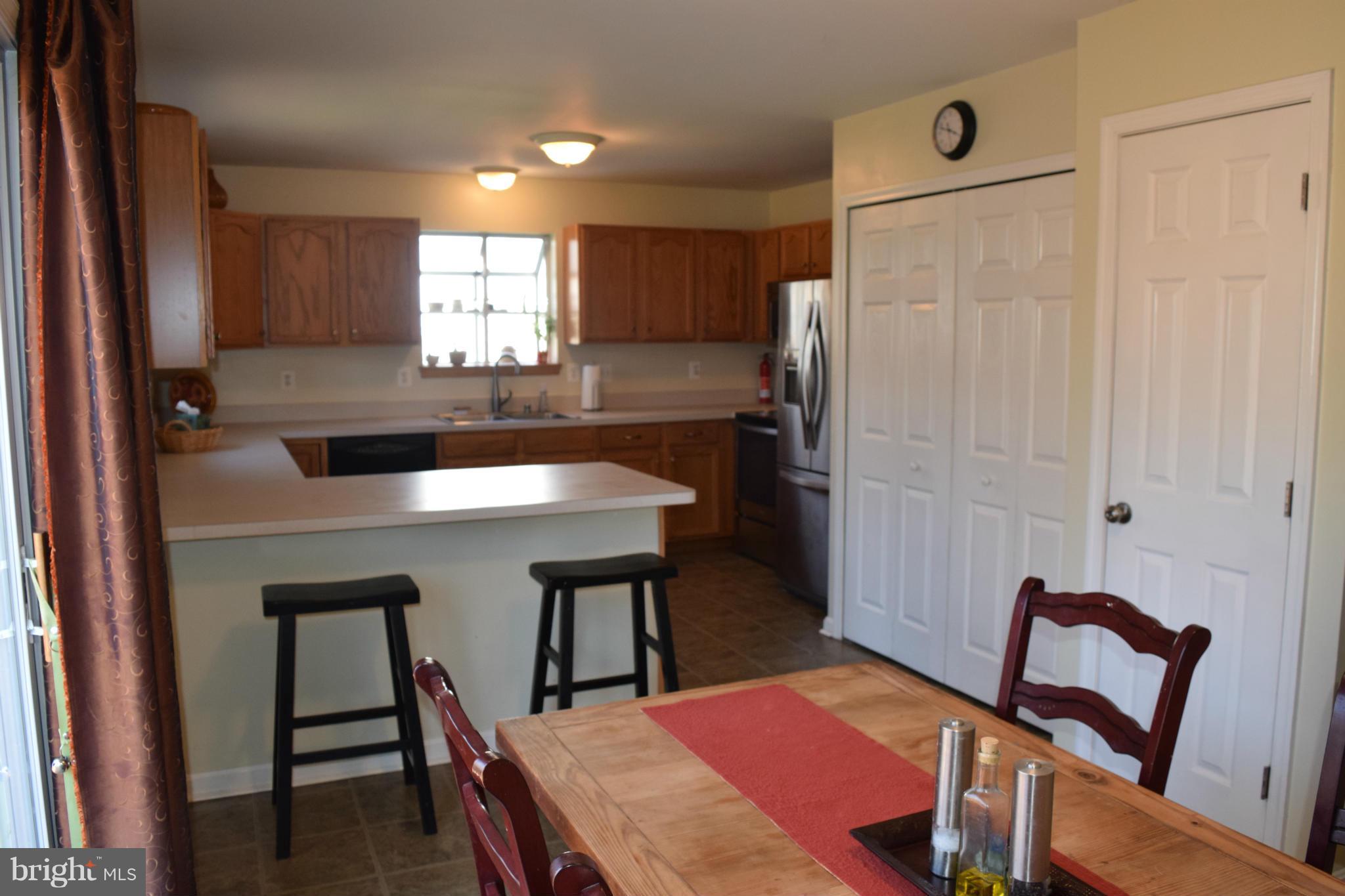 920 Williams Cove Edgewater, MD 21037 - Photo 8 of 30 Dining/Kitchen plus Breakfast Bar