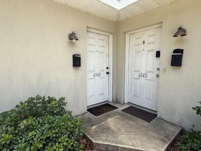 $2,000 | 6540 Fleur De Lis Drive, New Orleans, LA 70124