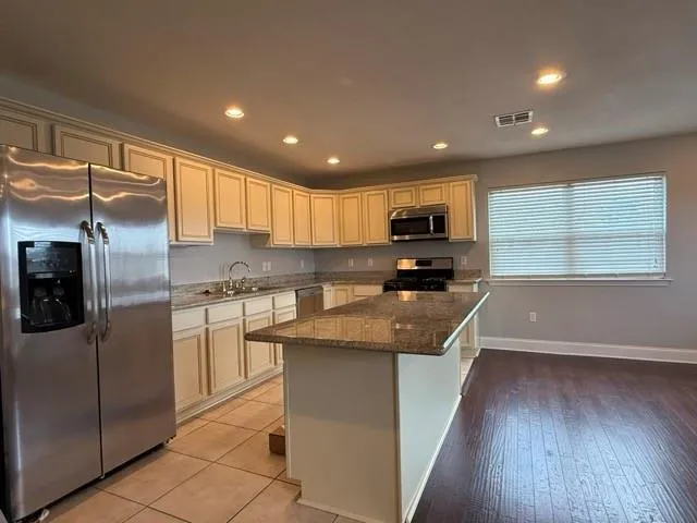 $2,000 | 6540 Fleur De Lis Drive, New Orleans, LA 70124