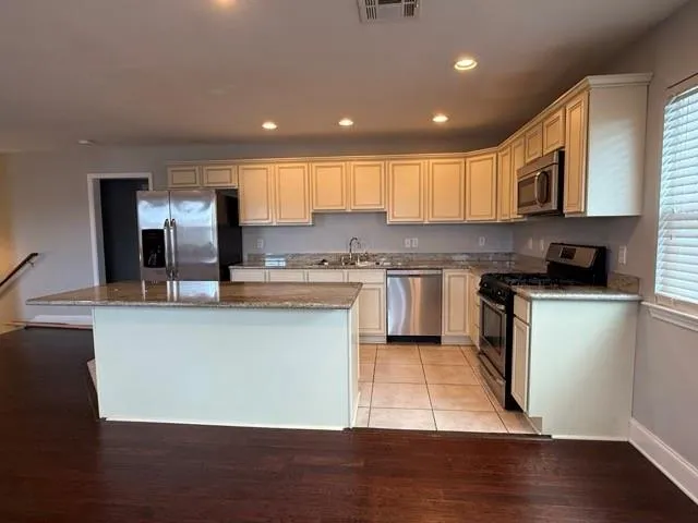 $2,000 | 6540 Fleur De Lis Drive, New Orleans, LA 70124