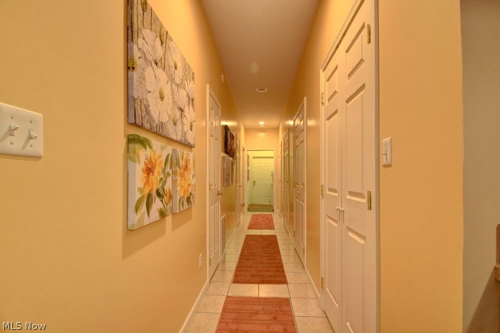 5645 Clingan Road, Unit 20C Struthers, OH 44471 - Photo 7 of 21 Gallery Image 7