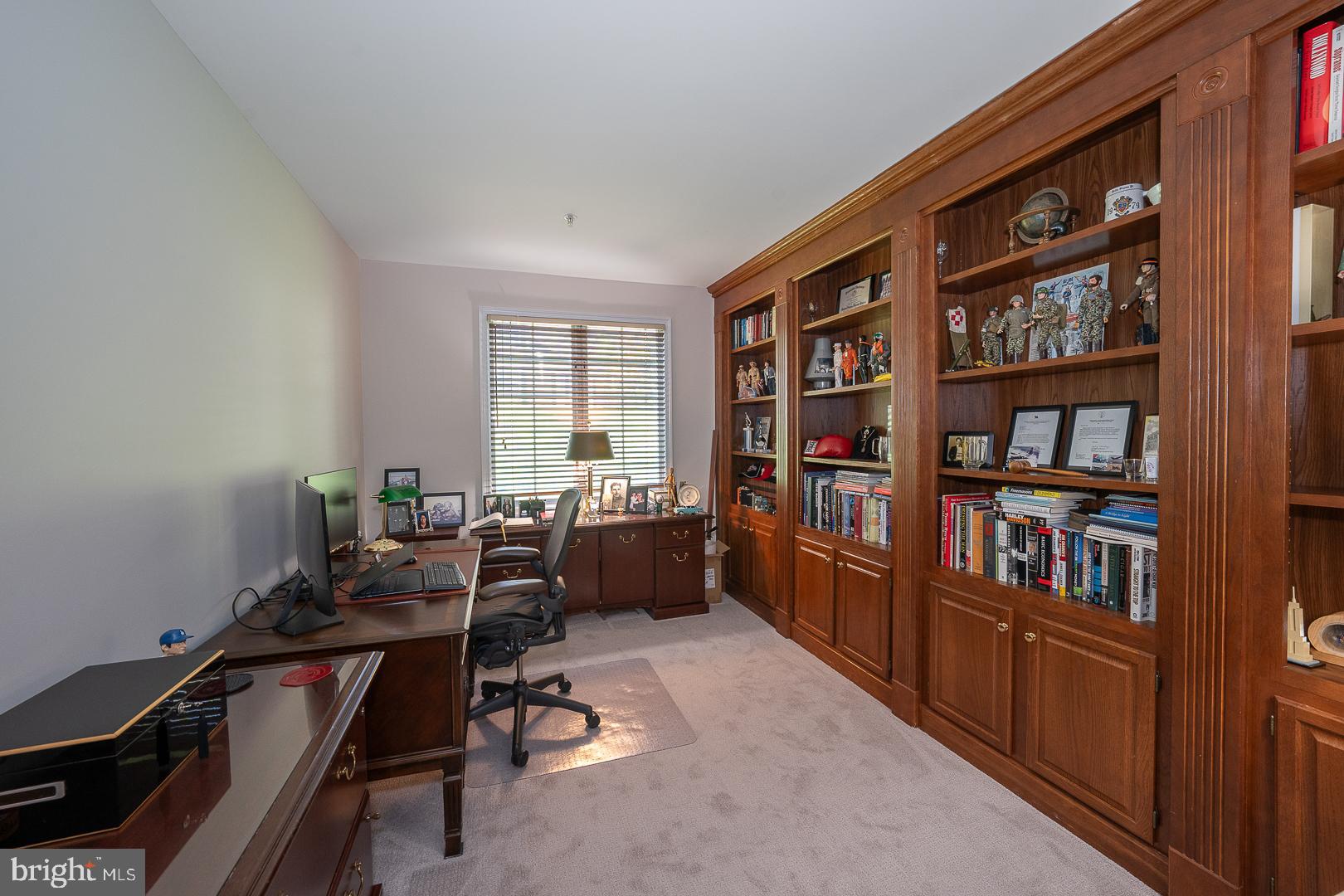318 Long Ridge Lane Exton, PA 19341 - Photo 25 of 70 Beautiful built ins