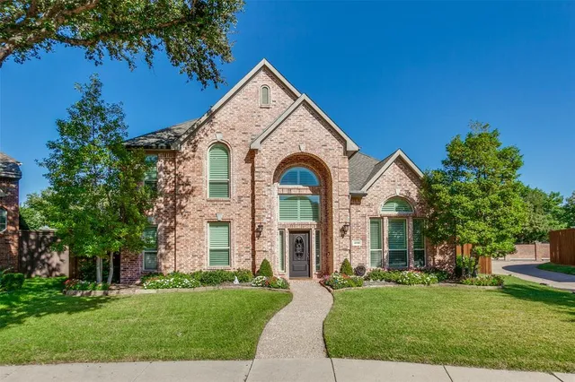 $700,000 | 4749 Lawrence Lane, Plano, TX 75093