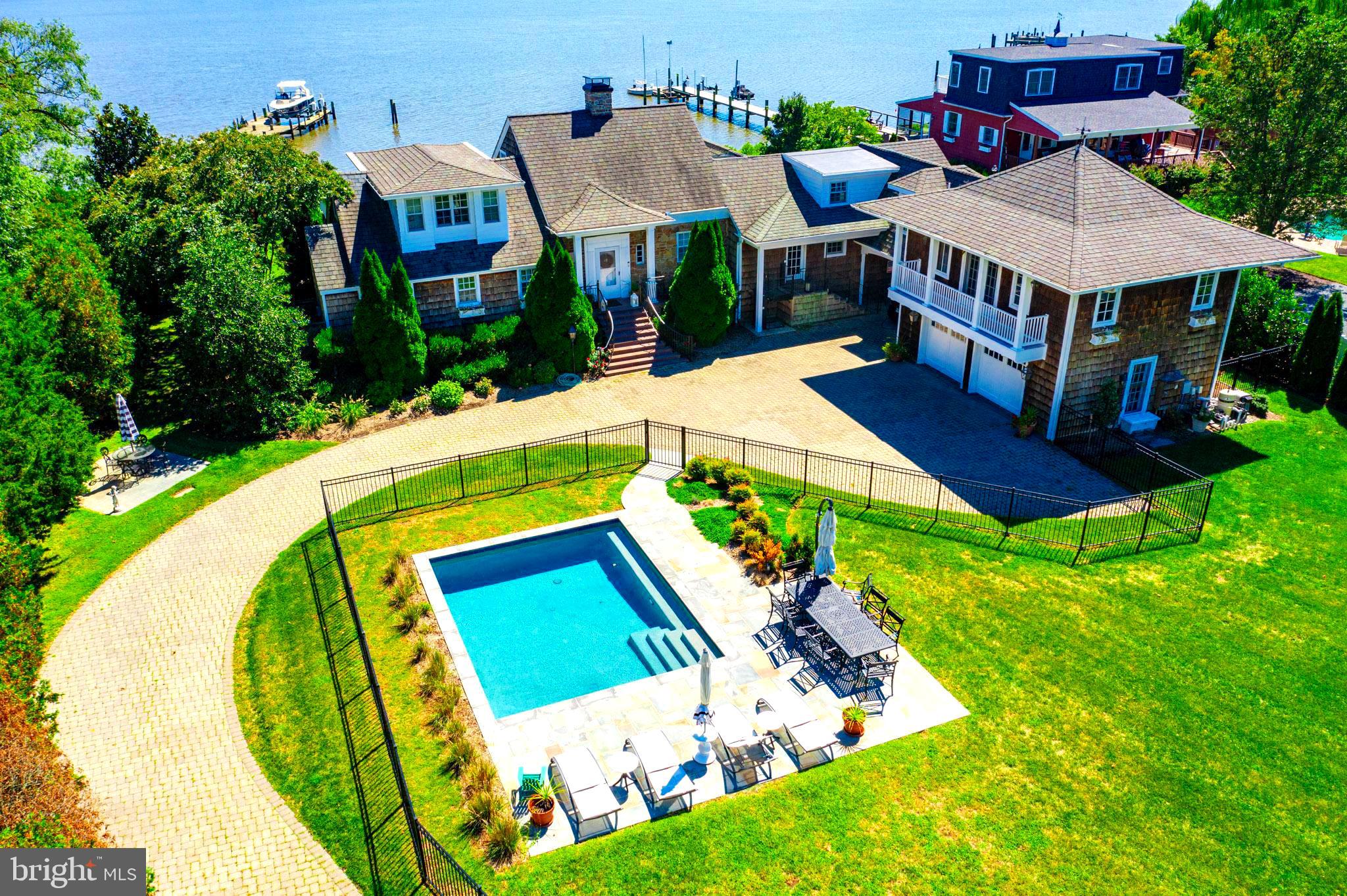 Welcome to 7989 Quaker Neck Rd