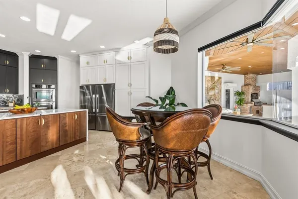 a view of entryway and hall