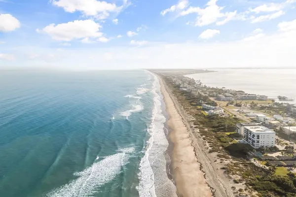 $3,950,000 | 2 River Falls Drive, Cocoa Beach, FL 32931