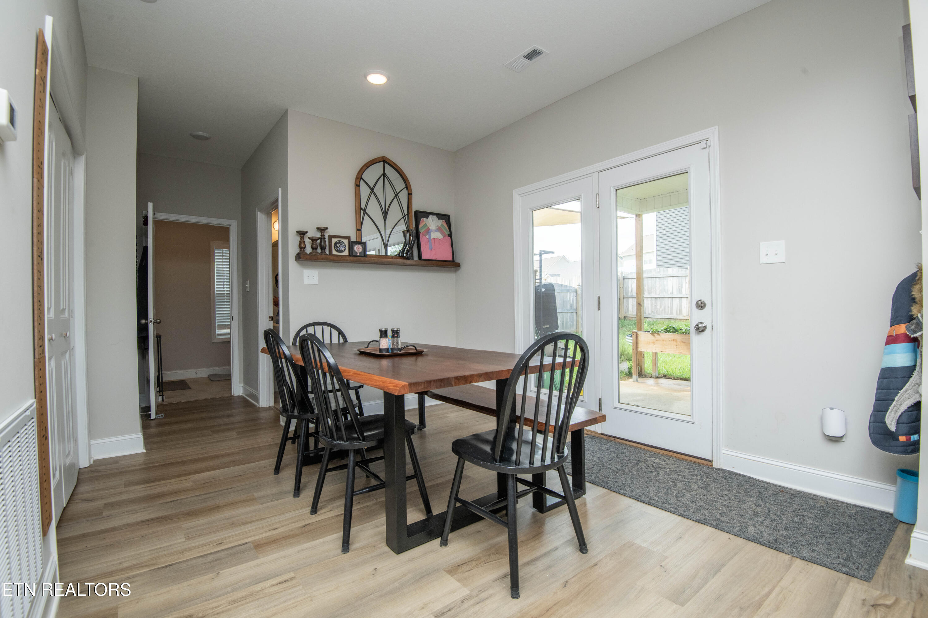 7735 Honey Oaks Road Corryton, TN 37721 - Photo 17 of 47 Dining 2
