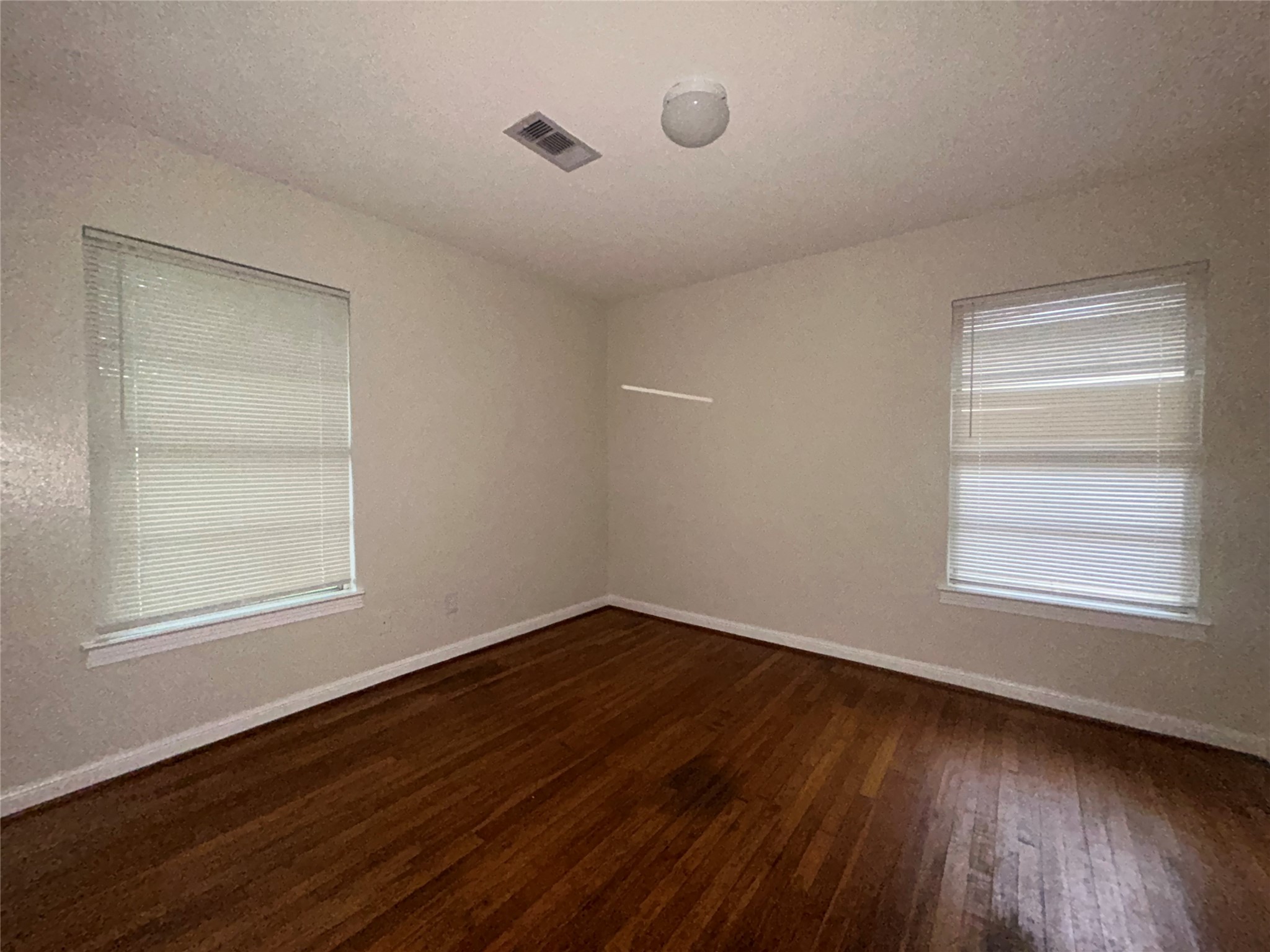7655 El Rancho Street Houston, TX 77087 - Photo 5 of 13