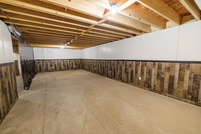 $394,900 | 501 Teri Lee Lane, Orfordville, WI 53576