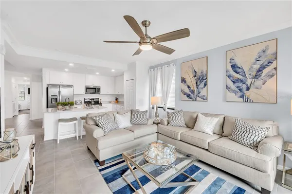 $2,300 | 18114 Gawthrop Drive, Unit 201, Lakewood Ranch, FL 34211