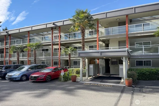 a car parked in front of a building