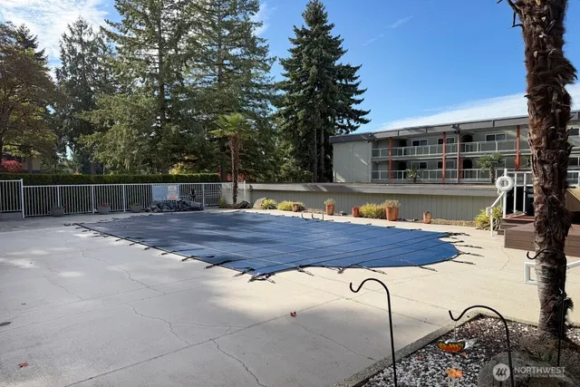 $2,500 | 701 122nd Avenue Northeast, Unit 307, Bellevue, WA 98005