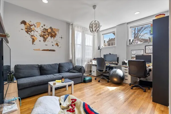 $1,249,900 | 2156 West Belle Plaine Avenue, Chicago, IL 60618