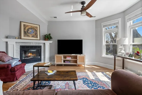 $1,249,900 | 2156 West Belle Plaine Avenue, Chicago, IL 60618