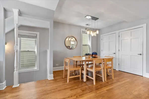 $1,249,900 | 2156 West Belle Plaine Avenue, Chicago, IL 60618