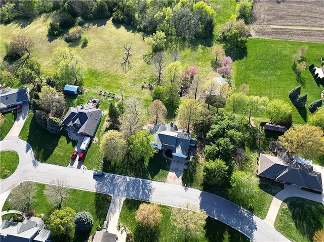 $620,000 | 1502 Hillcrest Court, Atchison, KS 66002