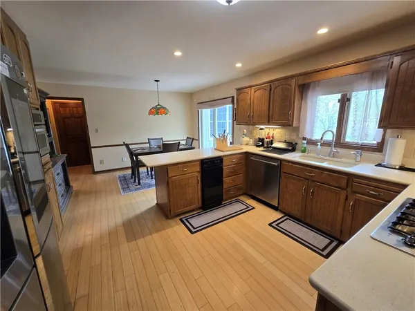 $620,000 | 1502 Hillcrest Court, Atchison, KS 66002