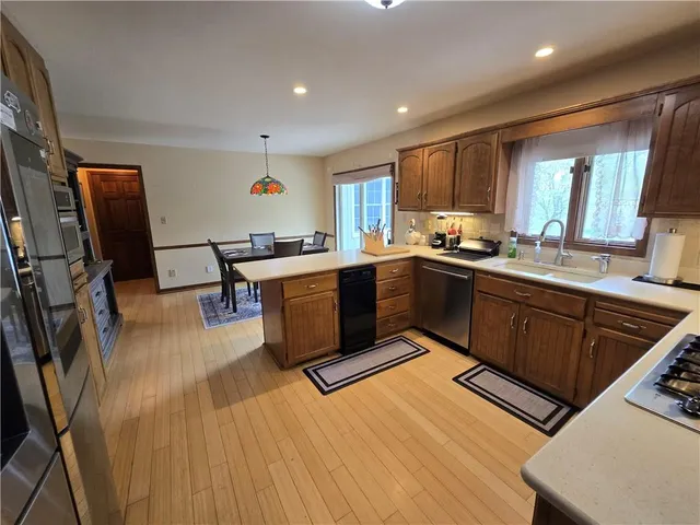 $620,000 | 1502 Hillcrest Court, Atchison, KS 66002