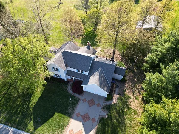 $620,000 | 1502 Hillcrest Court, Atchison, KS 66002