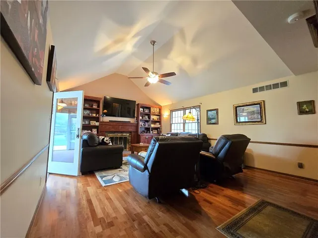 $620,000 | 1502 Hillcrest Court, Atchison, KS 66002