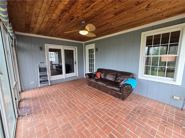 $620,000 | 1502 Hillcrest Court, Atchison, KS 66002