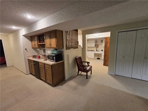 $620,000 | 1502 Hillcrest Court, Atchison, KS 66002