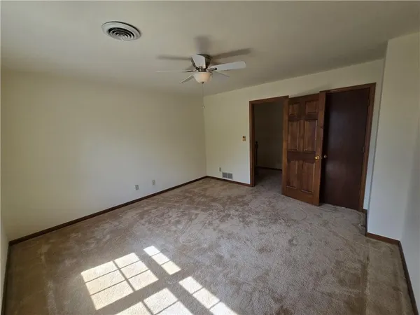 $620,000 | 1502 Hillcrest Court, Atchison, KS 66002