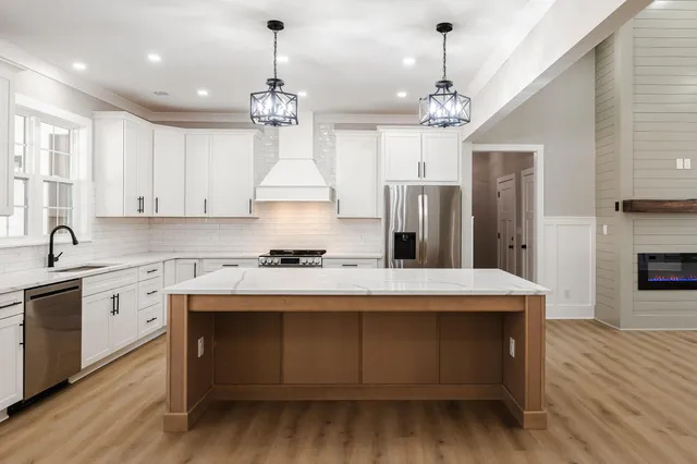 $689,000 | 54 Sweetbriar Lane, Walterboro, SC 29488