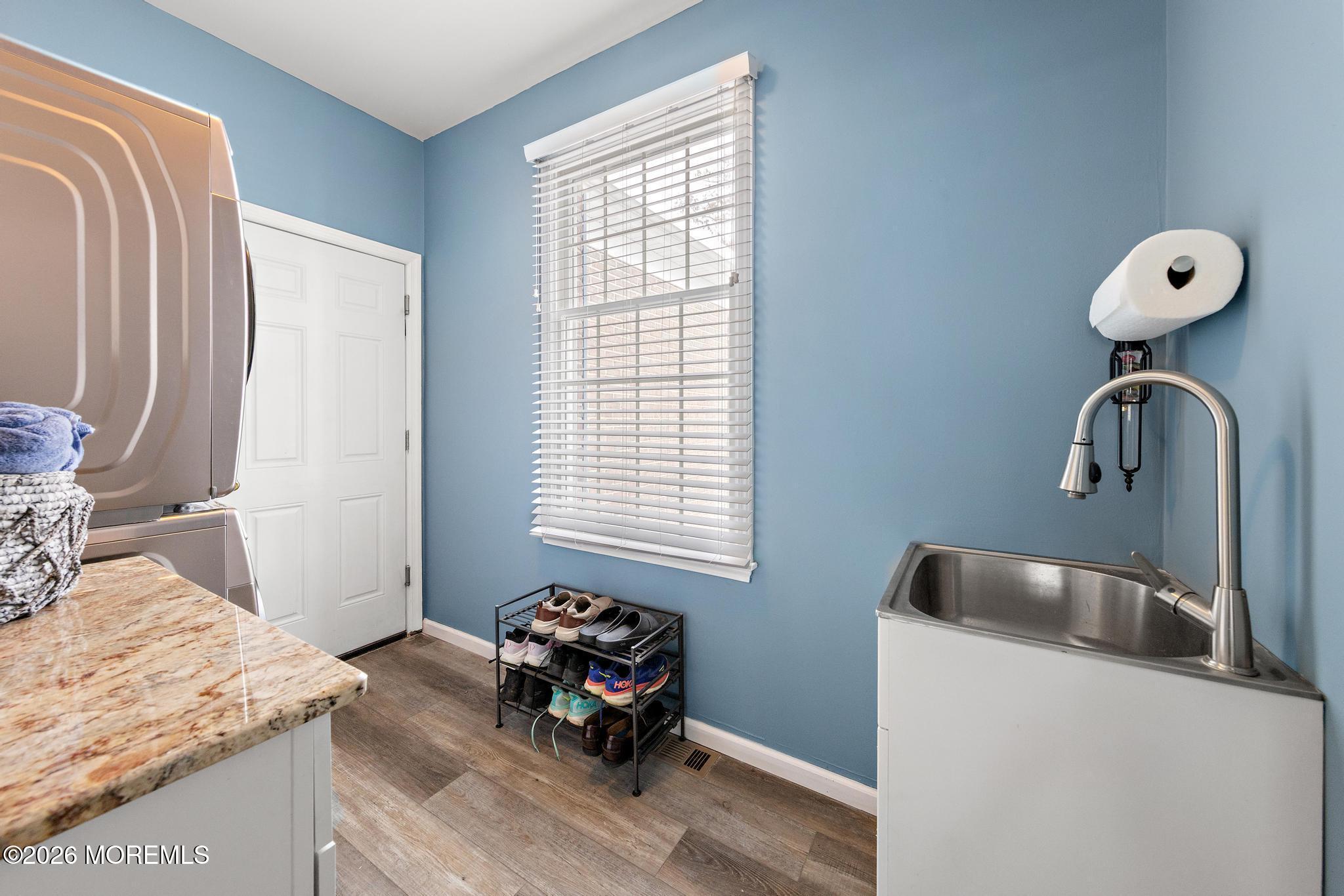 1090 Ridge Avenue Manahawkin, NJ 08050 - Photo 25 of 88 1090 Ridge Ave (48)