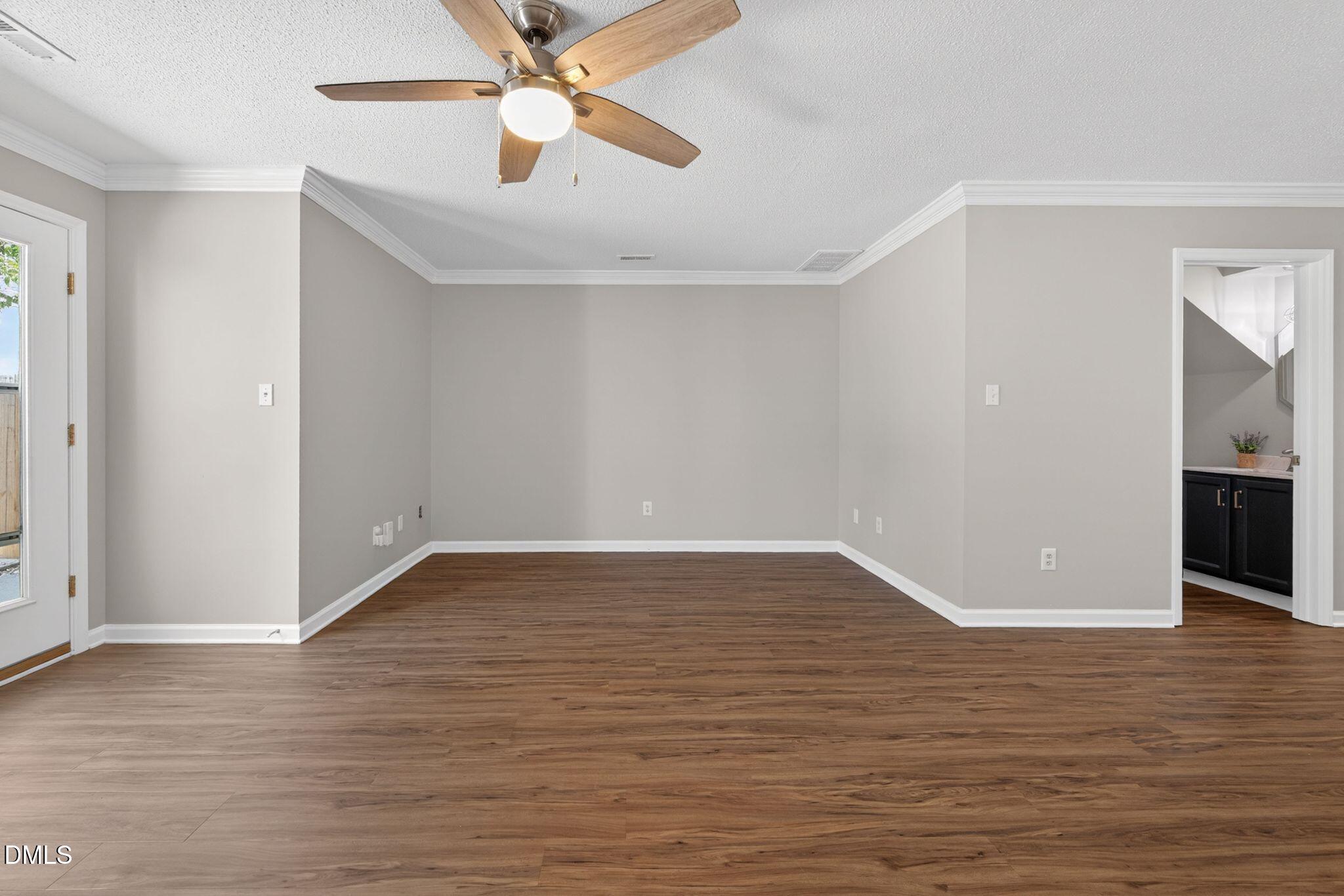 1506 Township Circle Raleigh, NC 27609 - Photo 14 of 62 32_DSC_9600
