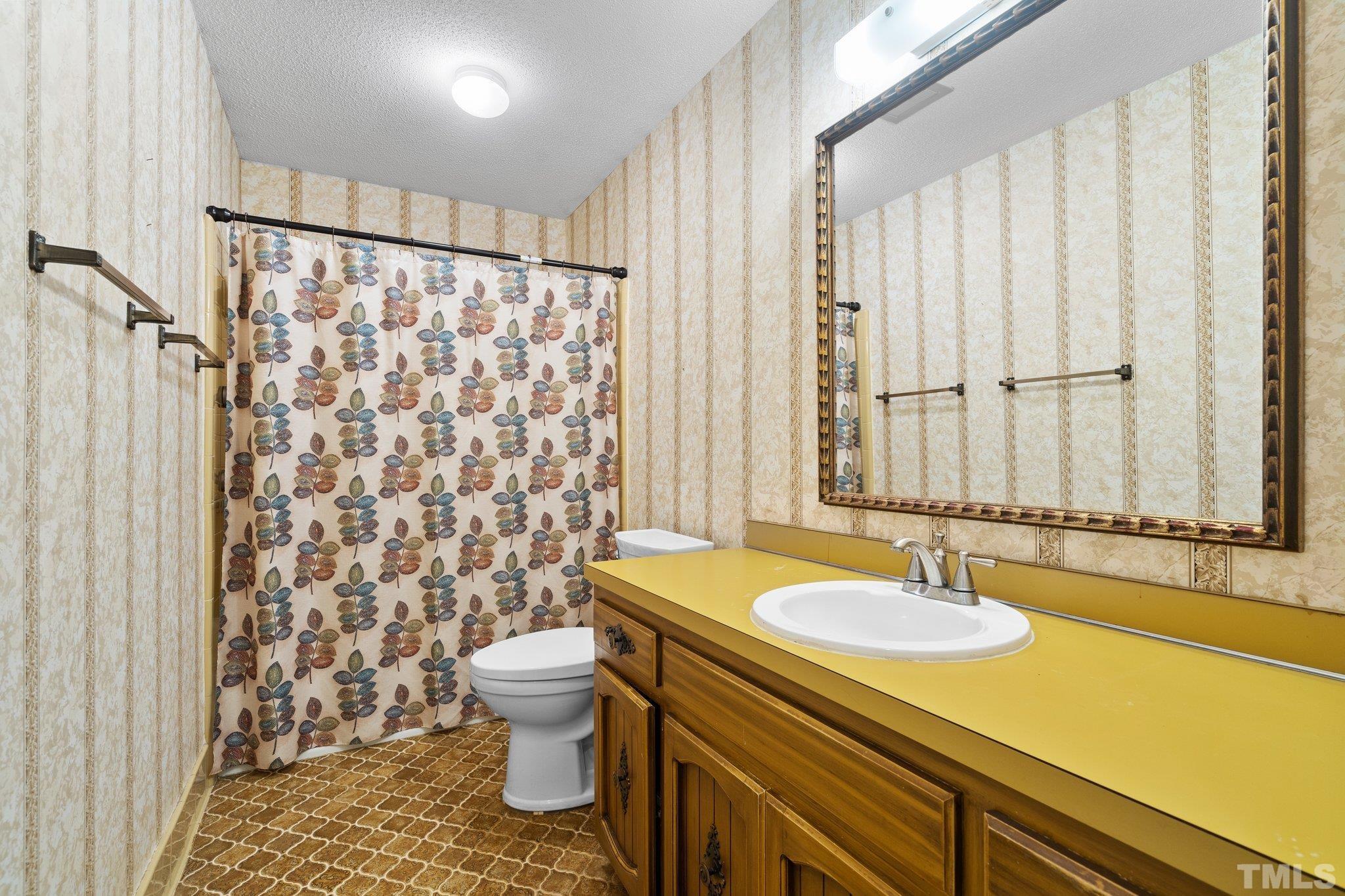 7720 Fiesta Way Raleigh, NC 27615 - Photo 20 of 32