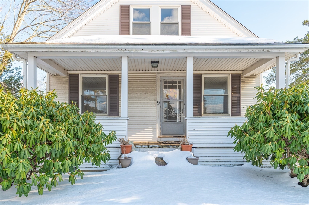 9 Oxbow Road Falmouth, MA 02536 - Photo 3 of 25