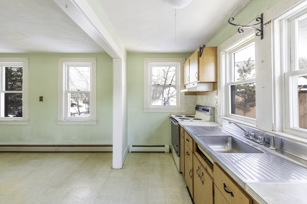 9 Oxbow Road Falmouth, MA 02536 - Photo 9 of 25