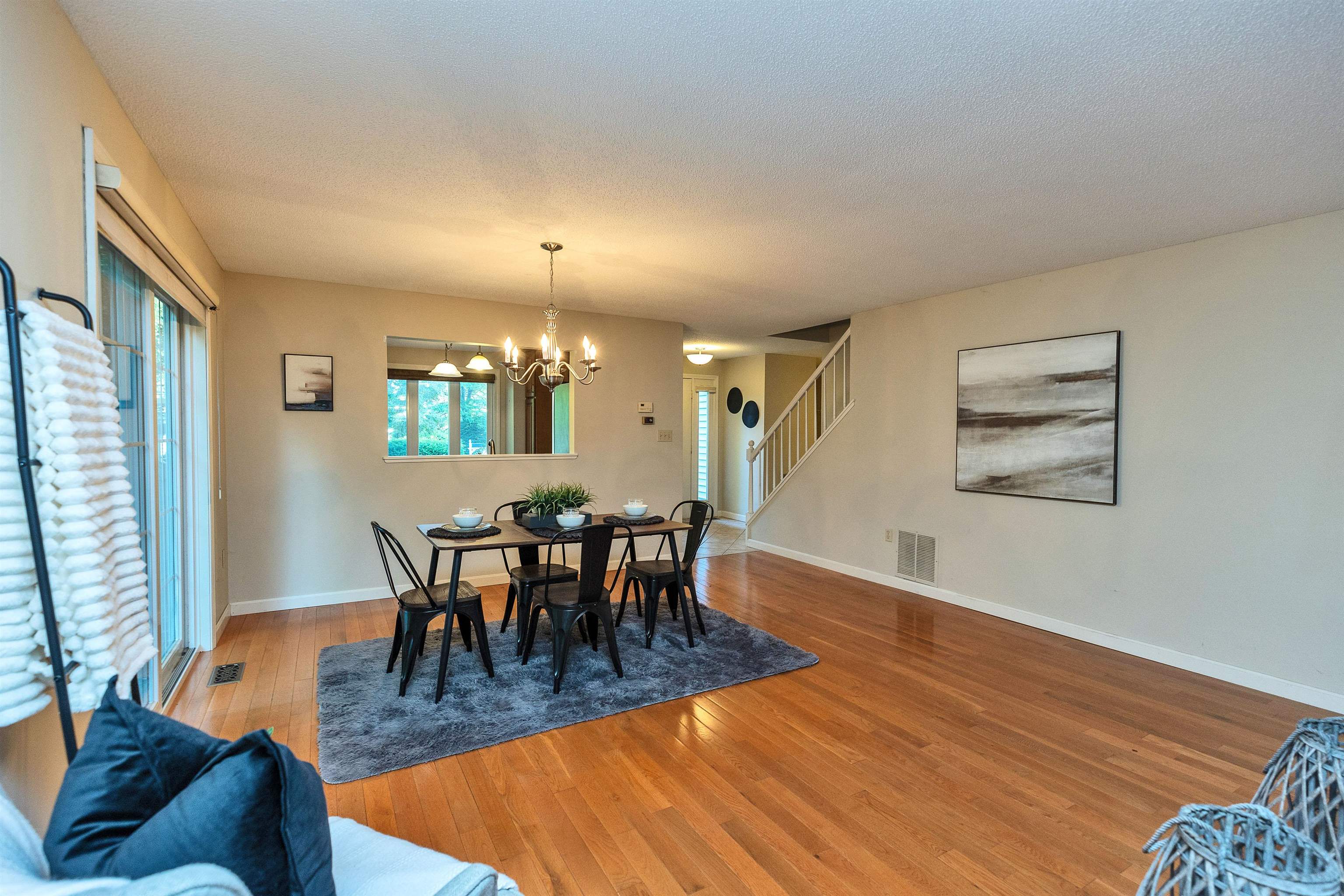 555 Straw Hill Road Manchester, NH 03104 - Photo 19 of 45