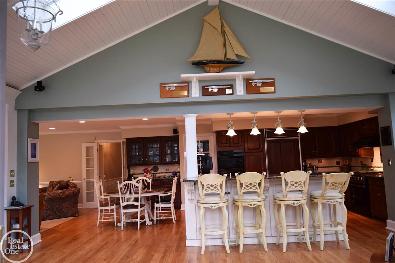 306 Cloverly Road Grosse Pointe Farms, MI 48236 - Photo 15 of 45