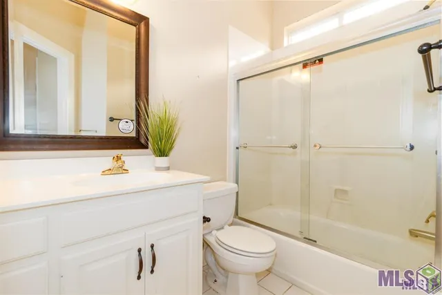 $2,400 | 712 Troutbeck Drive, Baton Rouge, LA 70810