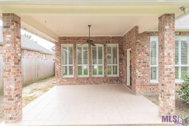 $2,400 | 712 Troutbeck Drive, Baton Rouge, LA 70810