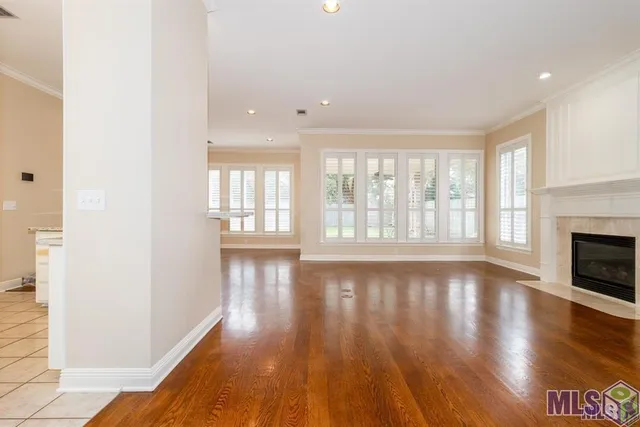 $2,400 | 712 Troutbeck Drive, Baton Rouge, LA 70810