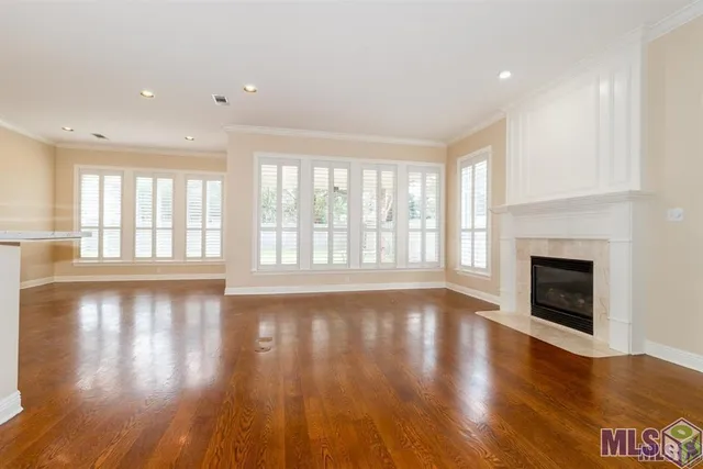$2,400 | 712 Troutbeck Drive, Baton Rouge, LA 70810