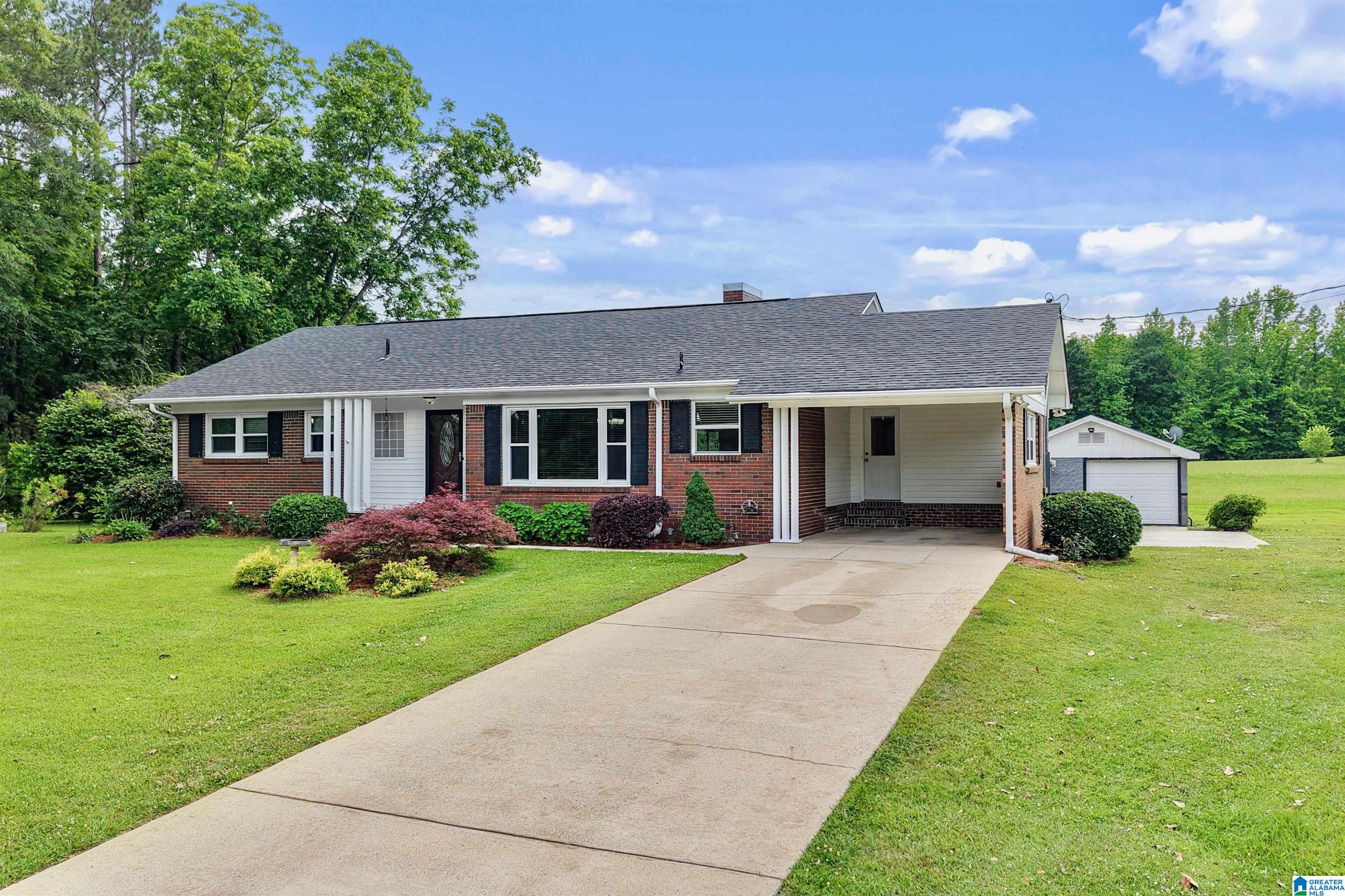 646 Main Street Jemison, AL 35085 - Photo 2 of 44