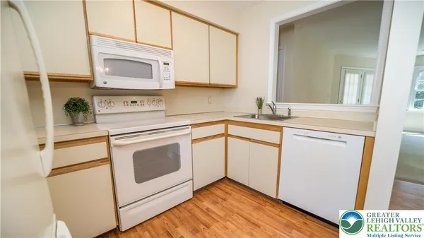 $259,900 | 4655 Cheryl Drive, Bethlehem, PA 18017
