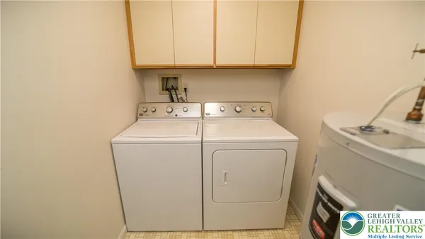 $259,900 | 4655 Cheryl Drive, Bethlehem, PA 18017